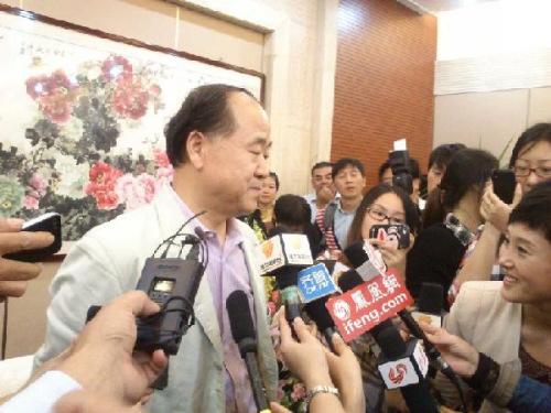 Mo Yan, after winning the 2012 Nobel Prize in Literature, is interviewed by the press in his hometown Gaomi, east China's Shandong Province, Oct. 11, 2012. Chinese writer Mo Yan has won the 2012 Nobel Prize in Literature, the Swedish Academy announced in 