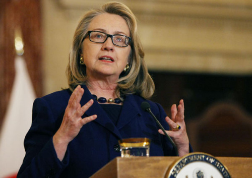 US Secretary of State Hillary Clinton discusses the Diaoyu Islands situation while meeting with Japanese Foreign Minister Fumio Kishida (not in photo) at the State Department in Washington, Jan 18, 2013. [Photo/Xinhua]