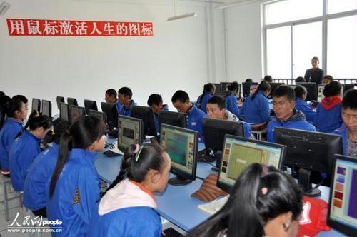 The 7.1-magnitude quake in the Yushu Tibetan Autonomous Prefecture took nearly 2,700 lives. The village of Jiegu was completely levelled. Now, three years on, Jiegus infrastructure facilities are all up and ready, operating at 80 percent capacity. Reconstruction guidelines call for highlighting Jiegus role as a regional trade hub. 