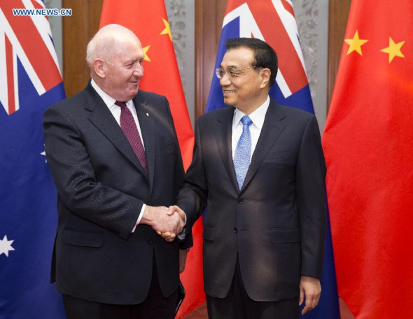 Chinese Premier Li Keqiang (R) meets with Australian Governor-General Peter Cosgrove at the Great Hall of the People in Beijing, capital of China, March 30, 2015. (Photo: Xinhua/Huang Jingwen) Chinese Premier Li Keqiang (R) meets with Australian Governor-General Peter Cosgrove at the Great Hall of the People in Beijing, capital of China, March 30, 2015. (Photo: Xinhua/Huang Jingwen)