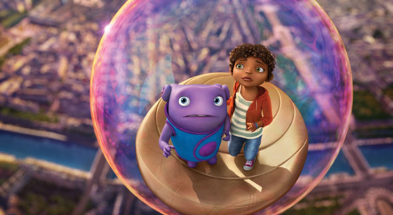 With a Chinese version dubbed by singer and actress Li Yuchun (voicing the teenager Tip) and veteran actor Tong Dawei (voicing the alien Oh), the buddy sci-fi film will hit Chinese mainland theaters on Friday.(Photo provided to China Daily)