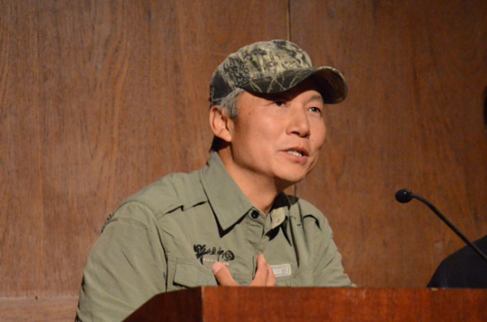 Xi Zhinong, director of Mystery Monkeys of Shangri-La, takes questions from the audience after the film's screening at the Carnegie Institution for Science in Washington on April 23. Photo provided to China Daily Xi Zhinong, director of Mystery Monkeys of Shangri-La, takes questions from the audience after the film's screening at the Carnegie Institution for Science in Washington on April 23. Photo provided to China Daily