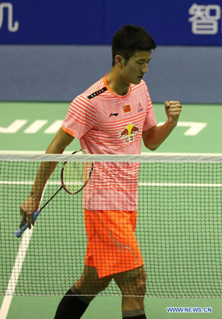 China's Chen Long reacts during the preliminary match against Thailand's Boonsak Ponsana at the 2015 Sudirman Cup BWF World Mixed Team Championships in Dongguan, south China's Guangdong Province, May 12, 2015. (Xinhua/Meng Yongmin) China's Chen Long reacts during the preliminary match against Thailand's Boonsak Ponsana at the 2015 Sudirman Cup BWF World Mixed Team Championships in Dongguan, south China's Guangdong Province, May 12, 2015. (Xinhua/Meng Yongmin)