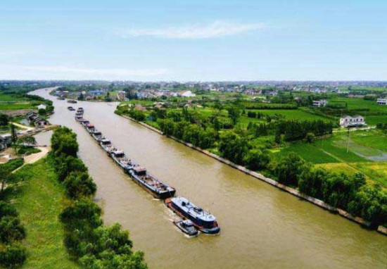 The Grand Canal. China's Grand Canal and the ancient Silk Road were both inscribed on the World Heritage list last year. So far, China has 47 items listed on the UNESCO's world heritage list, second only to Italy in the world. (Photo/Xinhua) The Grand Canal. China's Grand Canal and the ancient Silk Road were both inscribed on the World Heritage list last year. So far, China has 47 items listed on the UNESCO's world heritage list, second only to Italy in the world. (Photo/Xinhua)