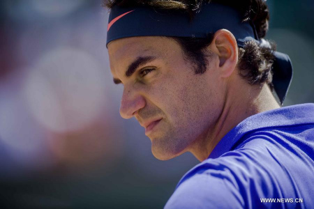 Roger Federer of Switzerland reacts during the men's singles first round match against Alejandro Falla of Colombia at Roland Garros, Paris, France on May 24, 2015. Roger Federer won 3-0 and advanced to the second round. (Xinhua/Chen Xiaowei) Roger Federer of Switzerland reacts during the men's singles first round match against Alejandro Falla of Colombia at Roland Garros, Paris, France on May 24, 2015. Roger Federer won 3-0 and advanced to the second round. (Xinhua/Chen Xiaowei)