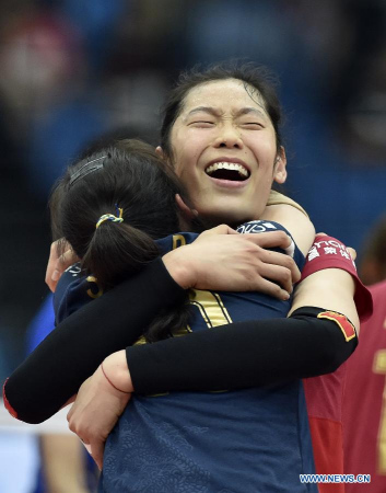 Zhu Ting (R) of China celebrates with her teammate after winning the 1/2 final match against Thailand at the 18th Asian Senior Women's Volleyball Championships in Tianjin, north China, on May 27, 2015. China won 3-1. (Xinhua/Yue Yuewei) Zhu Ting (R) of China celebrates with her teammate after winning the 1/2 final match against Thailand at the 18th Asian Senior Women's Volleyball Championships in Tianjin, north China, on May 27, 2015. China won 3-1. (Xinhua/Yue Yuewei)