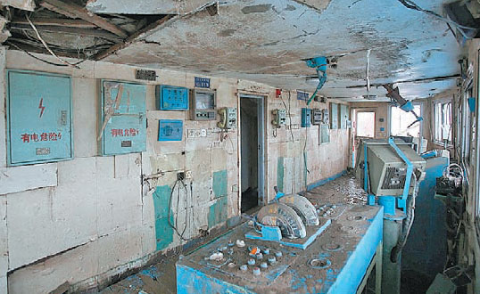 The damaged interior of the Eastern Star was photographed on Sunday. (Chen Zhuo/for China Daily)