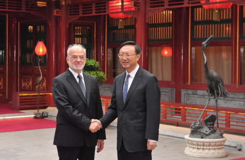 Chinese State Councilor Yang Jiechi (R) meets with Iraq Foreign Minister Ibrahim al-Jaafari in Beijing, capital of China, June 16, 2015. (Xinhua/Ding Haitao) Chinese State Councilor Yang Jiechi (R) meets with Iraq Foreign Minister Ibrahim al-Jaafari in Beijing, capital of China, June 16, 2015. (Xinhua/Ding Haitao)