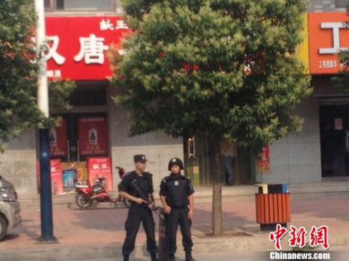 Police cordon off the area near a shooting in Cangzhou city, Hebei province on Saturday. (Photo/Chinanews.com) Police cordon off the area near a shooting in Cangzhou city, Hebei province on Saturday. (Photo/Chinanews.com)