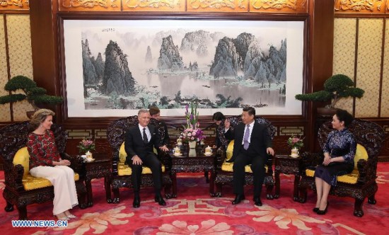 Chinese President Xi Jinping (2nd R) meets with King Philippe of Belgium (2nd L) in Beijing, China, June 24, 2015. This was the second meeting between Xi and Philippe during the latter's state visit to China. On Tuesday, Xi held talks with the king at the Great Hall of the People. (Xinhua/Pang Xinglei) Chinese President Xi Jinping (2nd R) meets with King Philippe of Belgium (2nd L) in Beijing, China, June 24, 2015. This was the second meeting between Xi and Philippe during the latter's state visit to China. On Tuesday, Xi held talks with the king at the Great Hall of the People. (Xinhua/Pang Xinglei)