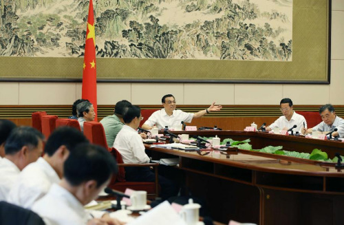 Chinese Premier Li Keqiang speaks at a State Council meeting on the development of the country's advanced manufacturing, in Beijing, capital of China, Aug. 21, 2015. (Photo: Xinhua/Yao Dawei) Chinese Premier Li Keqiang speaks at a State Council meeting on the development of the country's advanced manufacturing, in Beijing, capital of China, Aug. 21, 2015. (Photo: Xinhua/Yao Dawei)