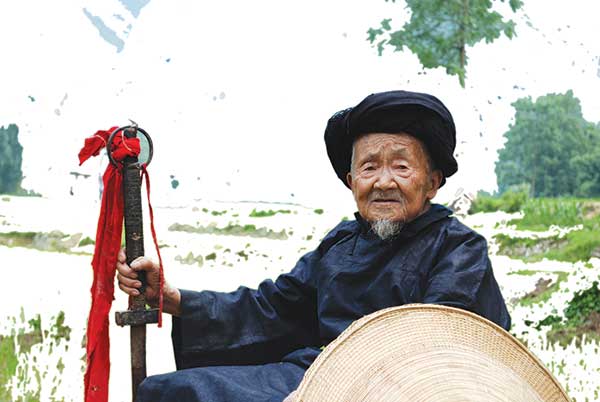 The traditional music of King Yalu is fading with the shrinking number of its singers in Guizhou province. Huang Laojin, one of the best-known singers in Ziyun county, died in July. His passing is widely considered a great loss for the Miao people.(Photo provided to China Daily) The traditional music of King Yalu is fading with the shrinking number of its singers in Guizhou province. Huang Laojin, one of the best-known singers in Ziyun county, died in July. His passing is widely considered a great loss for the Miao people.(Photo provided to China Daily)