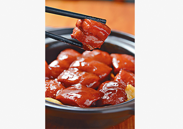Brown-braised pork, a signature dish in Hunan cuisine. (Photo provided to China Daily) Brown-braised pork, a signature dish in Hunan cuisine. (Photo provided to China Daily)