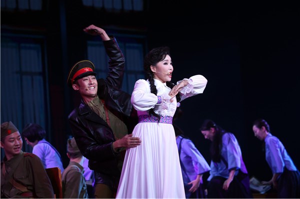 The musical Galiya is based on the real story of a heroic young woman in Suifenhe, Heilongjiang province, during World War II. (Photo by Zou Hong/China Daily) The musical Galiya is based on the real story of a heroic young woman in Suifenhe, Heilongjiang province, during World War II. (Photo by Zou Hong/China Daily)
