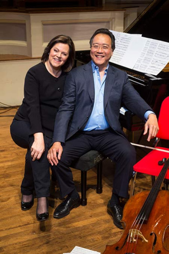 Yo-Yo Ma's latest album, Songs from the Arc of Life, celebrates a three-decade's musical partnership and longtime friendship with pianist Kathryn Stott. (Photo/Provided To China Daily) Yo-Yo Ma's latest album, Songs from the Arc of Life, celebrates a three-decade's musical partnership and longtime friendship with pianist Kathryn Stott. (Photo/Provided To China Daily)