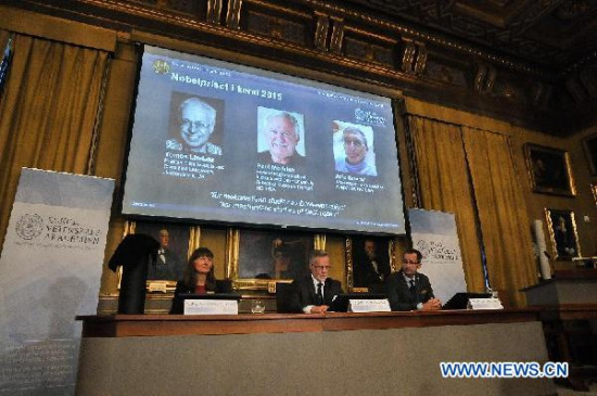 A press conference is held to announce the winners of the Nobel Prize in Chemistry 2015 in Stockholm, Sweden, Oct. 7, 2015. (Photo: Xinhua/Rob Schoenbaum) A press conference is held to announce the winners of the Nobel Prize in Chemistry 2015 in Stockholm, Sweden, Oct. 7, 2015. (Photo: Xinhua/Rob Schoenbaum)
