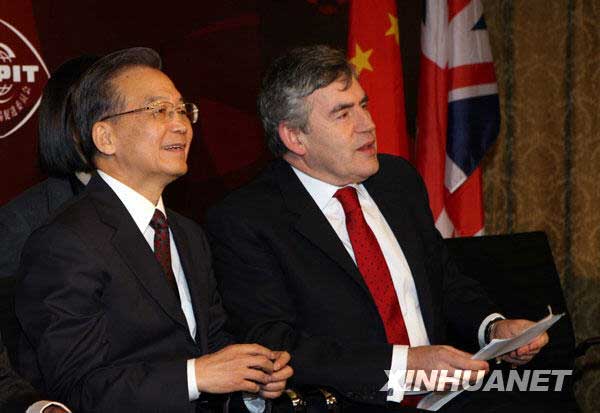 Then Premier Wen Jiabao and then British PM Gordon Brown attend China-UK Business Summit during Wen's visit in the UK, Feb 2, 2009. (Photo/Xinhua) Then Premier Wen Jiabao and then British PM Gordon Brown attend China-UK Business Summit during Wen's visit in the UK, Feb 2, 2009. (Photo/Xinhua)