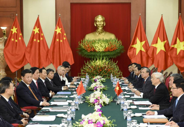 Chinese President Xi Jinping, who is also general secretary of the Communist Party of China (CPC) Central Committee, holds talks with General Secretary of the Communist Party of Vietnam Central Committee Nguyen Phu Trong in Hanoi, Vietnam, Nov. 5, 2015.(Photo: Xinhua/Li Xueren) Chinese President Xi Jinping, who is also general secretary of the Communist Party of China (CPC) Central Committee, holds talks with General Secretary of the Communist Party of Vietnam Central Committee Nguyen Phu Trong in Hanoi, Vietnam, Nov. 5, 2015.(Photo: Xinhua/Li Xueren)