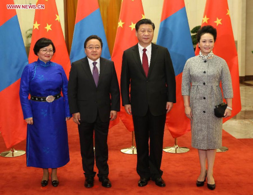 Chinese PresidentXi Jinping(2nd R) holds a welcoming ceremony for Mongolian President Tsakhiagiin Elbegdorj (2nd L) before their talks at the Great Hall of the People in Beijing, capital of China, Nov. 10. 2015. (Photo: Xinhua/Pang Xinglei) Chinese PresidentXi Jinping(2nd R) holds a welcoming ceremony for Mongolian President Tsakhiagiin Elbegdorj (2nd L) before their talks at the Great Hall of the People in Beijing, capital of China, Nov. 10. 2015. (Photo: Xinhua/Pang Xinglei)