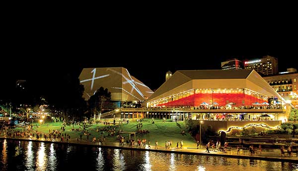 Adelaide Festival Centre, a cultural landmark in South Australia, is reaching out to Chinese artists and theaters.(Photo provided to China Daily) Adelaide Festival Centre, a cultural landmark in South Australia, is reaching out to Chinese artists and theaters.(Photo provided to China Daily)
