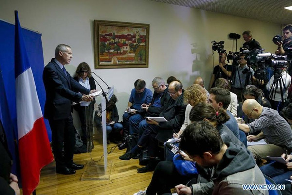 Paris Prosecutor Francois Molins (L) attends a press conference on the Friday Paris attacks in Paris, France, Nov. 14, 2015. The provisional death toll of Paris attacks is 129 and 352 injured, among whom at least 99 in very critical situations, Paris Prosecutor Francois Molins announced Saturday evening. (Photo: Xinhua/Zhou Lei) Paris Prosecutor Francois Molins (L) attends a press conference on the Friday Paris attacks in Paris, France, Nov. 14, 2015. The provisional death toll of Paris attacks is 129 and 352 injured, among whom at least 99 in very critical situations, Paris Prosecutor Francois Molins announced Saturday evening. (Photo: Xinhua/Zhou Lei)