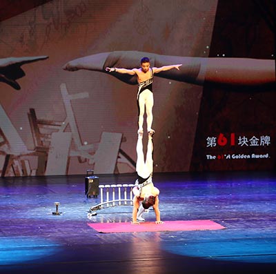 Acrobatic performance. (Photo provided to China Daily) Acrobatic performance. (Photo provided to China Daily)