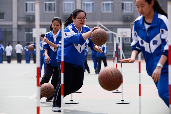 Students are eating better food, but generally do not take enough exercise, a survey has found. WEI XIAOHAO/CHINA DAILY Students are eating better food, but generally do not take enough exercise, a survey has found. WEI XIAOHAO/CHINA DAILY