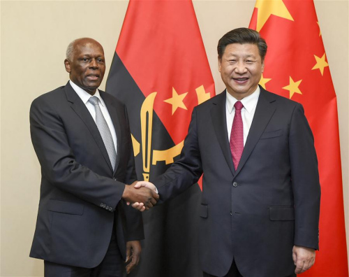 Chinese President Xi Jinping (R) meets with Angolan President Jose Eduardo dos Santos in Johannesburg, South Africa, Dec. 3, 2015. (Xinhua/Xie Huanchi) Chinese President Xi Jinping (R) meets with Angolan President Jose Eduardo dos Santos in Johannesburg, South Africa, Dec. 3, 2015. (Xinhua/Xie Huanchi)