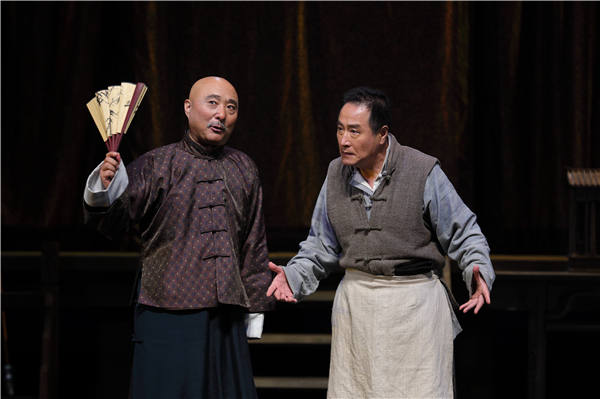 Chen Peisi (left) and Yang Lixin play the major roles in the drama The Stage, which will tour the country after its success in Beijing in the summer. (Photos provided to China Daily) Chen Peisi (left) and Yang Lixin play the major roles in the drama The Stage, which will tour the country after its success in Beijing in the summer. (Photos provided to China Daily)
