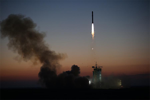 Carrier Long March 2-D rocket blasts off, sending into space the country's first Dark Matter Particle Explorer Satellite at the Jiuquan Satellite Launch Center in Gansu province, Dec 17, 2015. (Photo/Xinhua) Carrier Long March 2-D rocket blasts off, sending into space the country's first Dark Matter Particle Explorer Satellite at the Jiuquan Satellite Launch Center in Gansu province, Dec 17, 2015. (Photo/Xinhua)