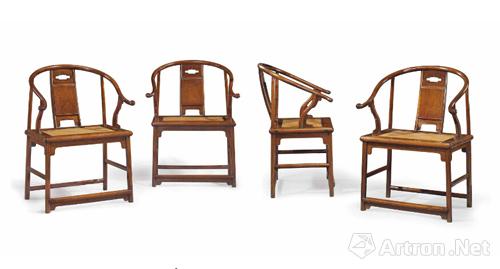 Ming Dynasty horseshoe-back chairs from the Robert Ellsworth collection, one of the most valuable collections of Asian art in the West. (Photo/Artron.net) Ming Dynasty horseshoe-back chairs from the Robert Ellsworth collection, one of the most valuable collections of Asian art in the West. (Photo/Artron.net)