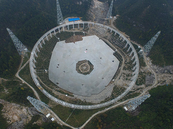 The telescope under construction in Pingtang county, Guizhou province, in December. (Photo: Xinhua/Ou Dongqu) The telescope under construction in Pingtang county, Guizhou province, in December. (Photo: Xinhua/Ou Dongqu)