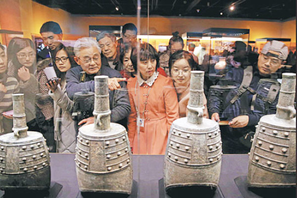 A set of ancient chime bells is displayed at the Capital Museum in Beijing on Wednesday. (Photo by Jiang Dong / China Daily) A set of ancient chime bells is displayed at the Capital Museum in Beijing on Wednesday. (Photo by Jiang Dong / China Daily)