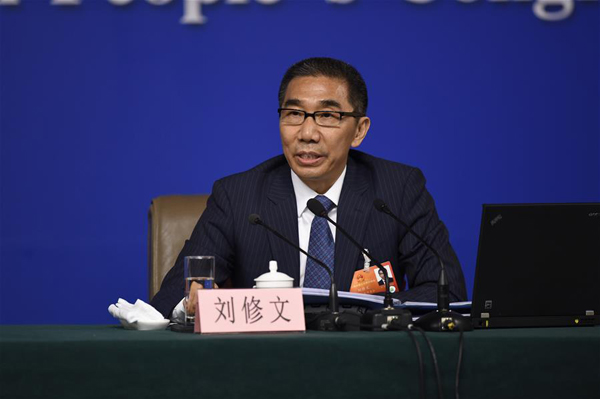 Liu Xiuwen, deputy director of the Budgetary Affairs Commission of the National People's Congress (NPC) Standing Committee, answers questions at a press conference on the supervision of the NPC on the sidelines of the fourth session of the 12th NPC in Beijing, capital of China, March 11, 2016. (Xinhua/Chen Yichen) Liu Xiuwen, deputy director of the Budgetary Affairs Commission of the National People's Congress (NPC) Standing Committee, answers questions at a press conference on the supervision of the NPC on the sidelines of the fourth session of the 12th NPC in Beijing, capital of China, March 11, 2016. (Xinhua/Chen Yichen)