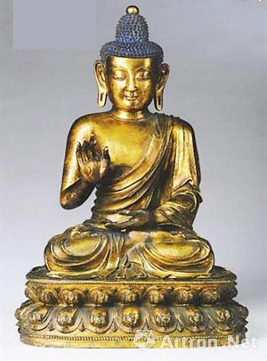 One of the three Buddha statues from the auction in Bordeaux of France. (Photo/Artron.net) One of the three Buddha statues from the auction in Bordeaux of France. (Photo/Artron.net)