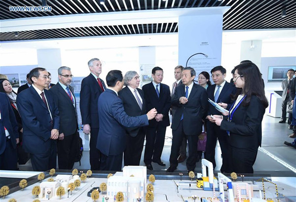 Chinese Vice Premier Ma Kai and U.S. Secretary of Energy Ernest Moniz attend the opening ceremony of a demonstration activity in Nuclear Security Center of Excellence in Beijing, capital of China, March 18, 2016. (Xinhua/Zhang Duo)