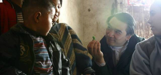 File photo of Du Cong visiting a rural family (Photo/Chi Heng's Weibo) File photo of Du Cong visiting a rural family (Photo/Chi Heng's Weibo)