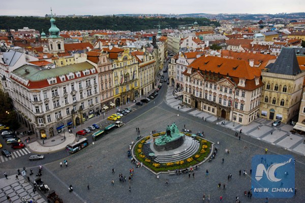 The photo taken on Sept. 2, 2013 shows the Old Town Square in Prague, capital of the Czech Republic. (Xinhua/Zhou Lei) The photo taken on Sept. 2, 2013 shows the Old Town Square in Prague, capital of the Czech Republic. (Xinhua/Zhou Lei)