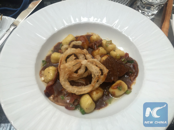 The photo shows the dish of gulas taken in a restaurant in Prague, the capital of the Czech Republic, on March 27, 2016. (Xinhua/Meng Na) The photo shows the dish of gulas taken in a restaurant in Prague, the capital of the Czech Republic, on March 27, 2016. (Xinhua/Meng Na)