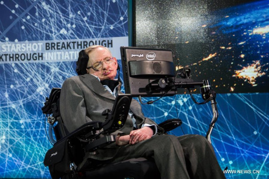 Astrophysicist Stephen Hawking speaks at the StarShot project press conference at One World Observatory in New York, the United States, April 12, 2016. (Xinhua/Li Changxiang) Astrophysicist Stephen Hawking speaks at the StarShot project press conference at One World Observatory in New York, the United States, April 12, 2016. (Xinhua/Li Changxiang)