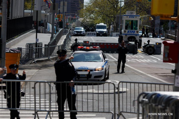 NYPD police officers and Secret Service agents stand guard outside the United Nations headquarters in New York, April 21, 2016.(Photo: Xinhua/Li Muzi) NYPD police officers and Secret Service agents stand guard outside the United Nations headquarters in New York, April 21, 2016.(Photo: Xinhua/Li Muzi)