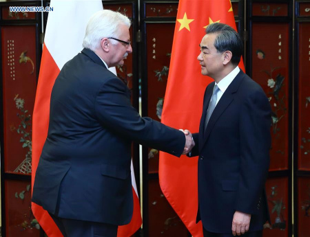 Chinese Foreign Minister Wang Yi (R) meets with Polish Foreign Minister Witold Waszczykowski in Beijing, capital of China, April 26, 2016. (Photo: Xinhua/Ding Haitao) Chinese Foreign Minister Wang Yi (R) meets with Polish Foreign Minister Witold Waszczykowski in Beijing, capital of China, April 26, 2016. (Photo: Xinhua/Ding Haitao)