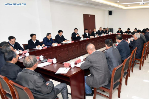 Chinese PresidentXi Jinping(Gesturing) presides over a symposium on rural reform in Xiaogang Village of Fengyang County, east China's Anhui Province, April 25, 2016. (Photo: Xinhua/Li Tao) Chinese PresidentXi Jinping(Gesturing) presides over a symposium on rural reform in Xiaogang Village of Fengyang County, east China's Anhui Province, April 25, 2016. (Photo: Xinhua/Li Tao)