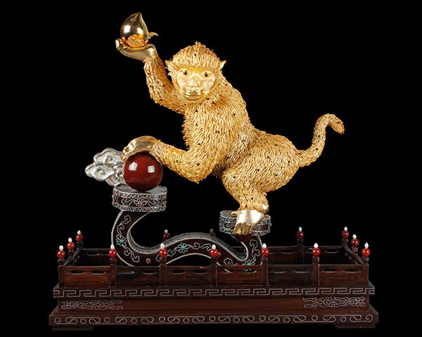 A zodiac monkey made using the filigree and inlay technique is among the museum's collections. (Photo provided to chinadaily.com.cn) A zodiac monkey made using the filigree and inlay technique is among the museum's collections. (Photo provided to chinadaily.com.cn)