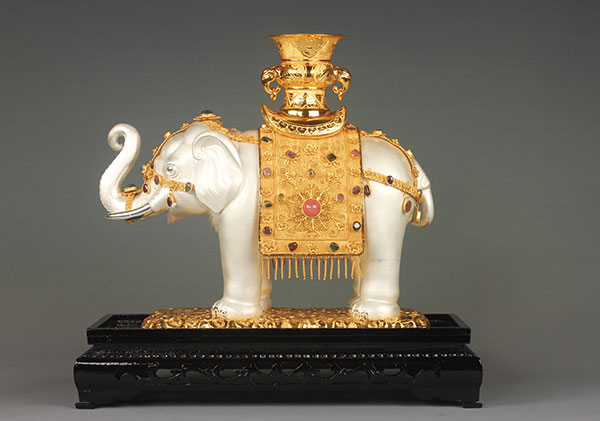 An exquisite elephant made using the filigree and inlay technique is among the museum's collections. (Photo provided to chinadaily.com.cn) An exquisite elephant made using the filigree and inlay technique is among the museum's collections. (Photo provided to chinadaily.com.cn)