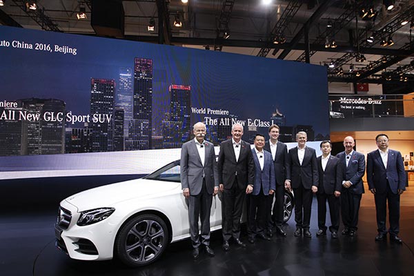 Executives from Daimler AG, BAIC, BMBS and BBAC jointly kick off the Mercedes-Benz' media day at Auto China 2016 in Beijing on Monday. Photo Provided to China Daily Executives from Daimler AG, BAIC, BMBS and BBAC jointly kick off the Mercedes-Benz' media day at Auto China 2016 in Beijing on Monday. Photo Provided to China Daily