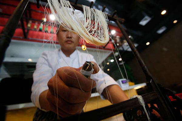 Chuangke Beef Lamian restaurant offers tasty Lanzhou noodles for Beijing diners.(Photo by Jiang Dong/China Daily) Chuangke Beef Lamian restaurant offers tasty Lanzhou noodles for Beijing diners.(Photo by Jiang Dong/China Daily)