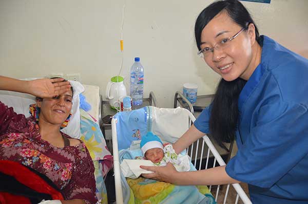 Guo Luping, an obstetrician, says she's proud to be part of a Chinese medical aid program in Tunisia.(Photo provided to China Daily) Guo Luping, an obstetrician, says she's proud to be part of a Chinese medical aid program in Tunisia.(Photo provided to China Daily)