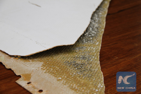 Photo taken on March 3, 2016 shows a piece of an airplane during a news conference in Maputo, capital of Mozambique. (Photo: Xinhua/Li Xiaopeng) Photo taken on March 3, 2016 shows a piece of an airplane during a news conference in Maputo, capital of Mozambique. (Photo: Xinhua/Li Xiaopeng)