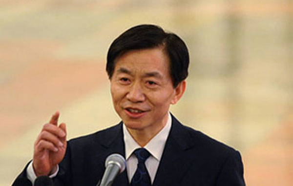 China's Minister of Supervision, Huang Shuxian, answers questions from journalists in this file photo. Picture taken on March 9, 2014. (Photo/Xinhua)